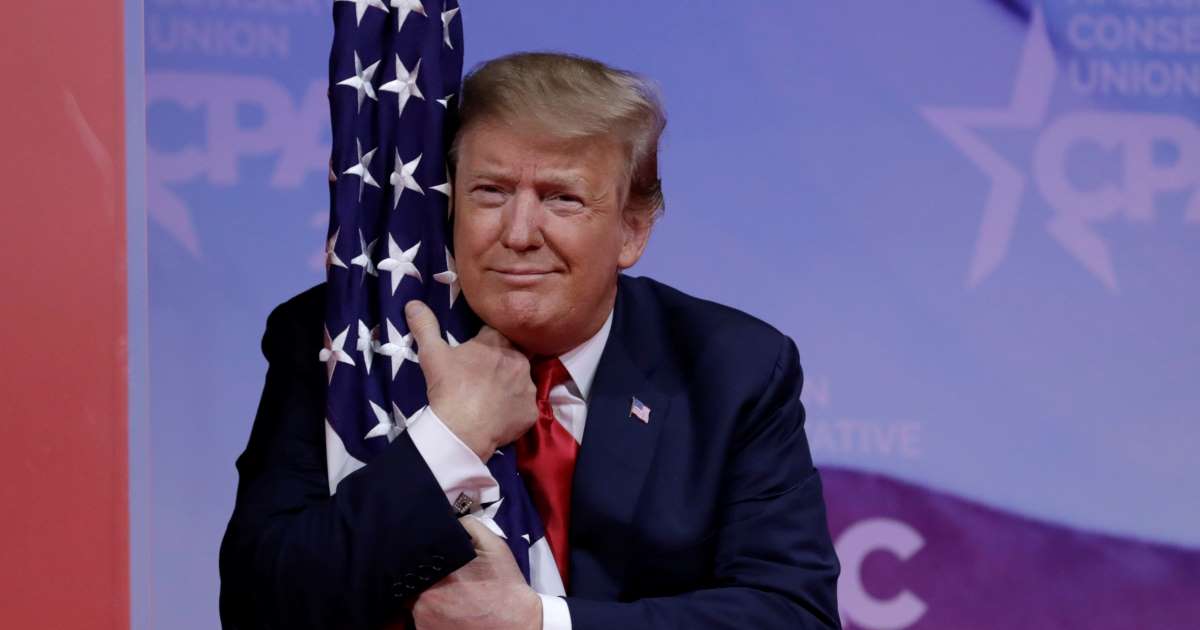 Trump HUGS FLAG at 2019 CPAC & Vows to Withhold Funding From Colleges That Don’t Support Free Speech